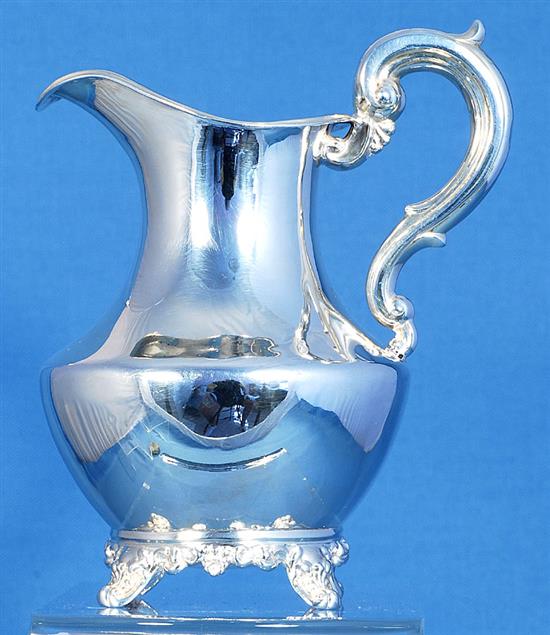 An early Victorian silver cream jug, by William Hunter, Height: 160mm Weight: 8.4oz/263grms